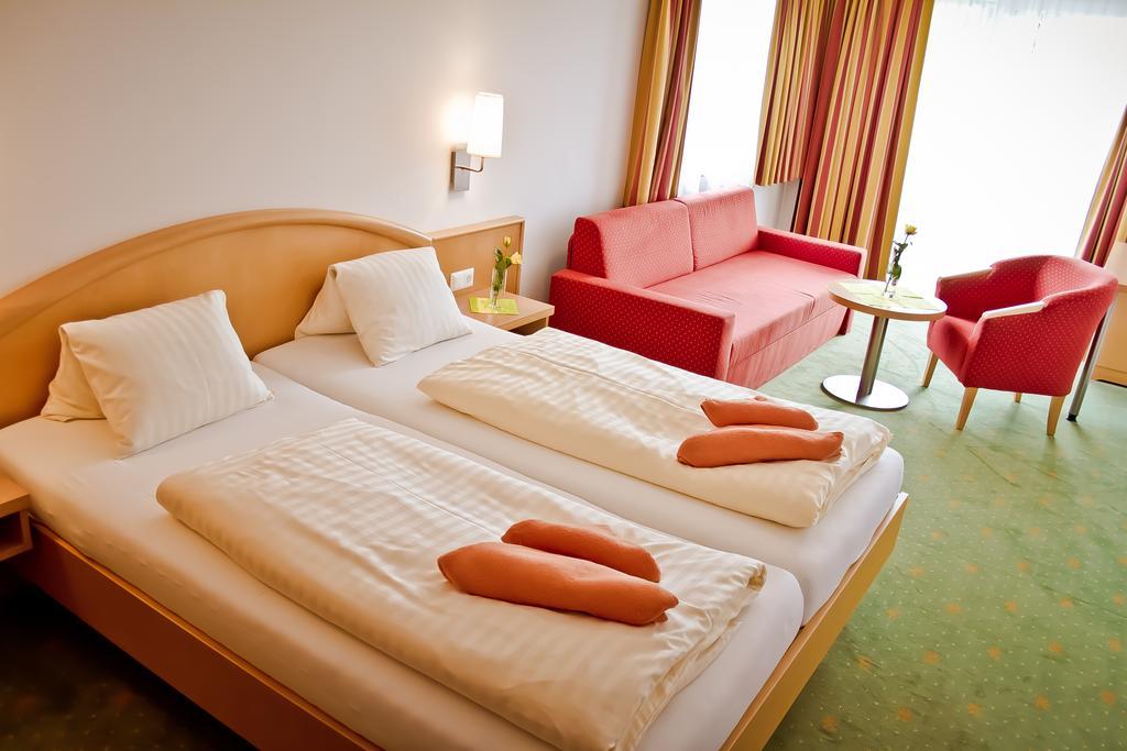 Der Thomashof Hotel ซังคท์ยาค็อบ อิม โรเซนทาล ภายนอก รูปภาพ